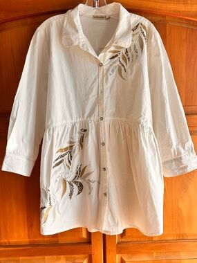 Anthropology: Holding Horses Brand Women's White Blouse with Embellished Detail